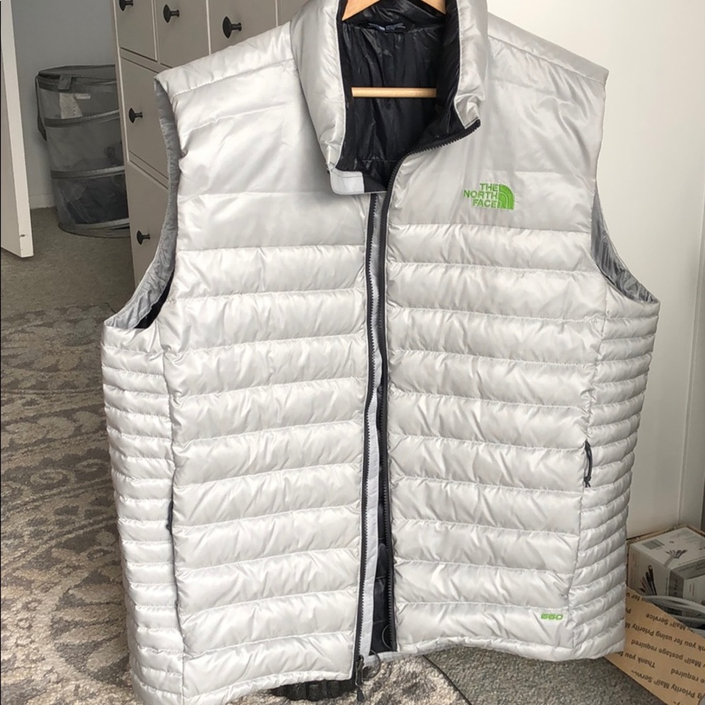 The north face men’s vest
